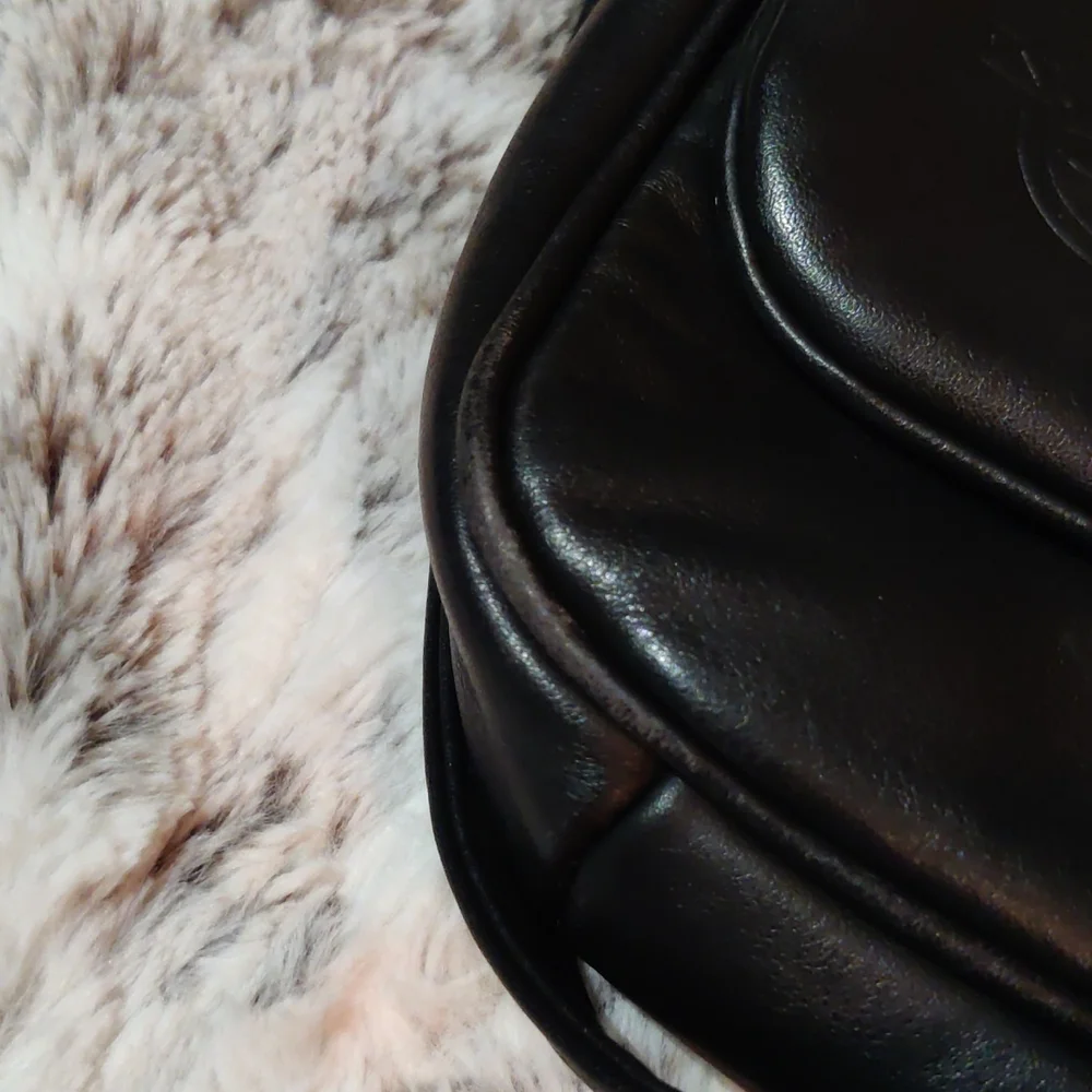 Stone Mountain Black Leather Crossbody - Picture 6 of 9